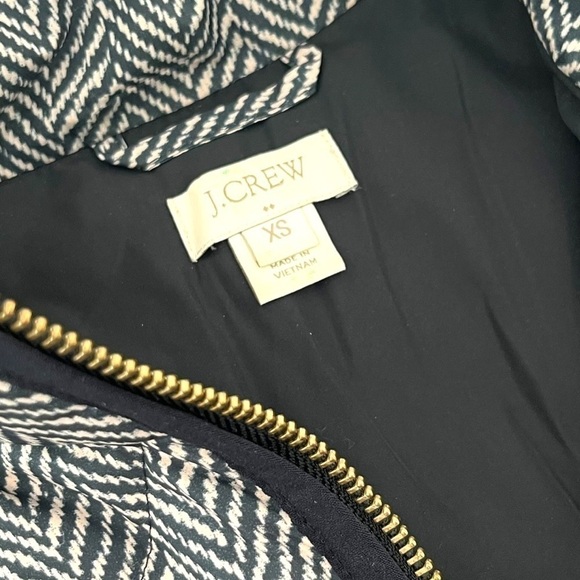 J. Crew Excursion Herringbone Puffer Vest - Picture 6 of 9